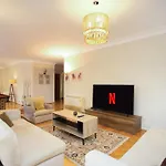 Central Apartment In Mohandseen