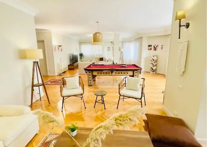 Central Apartment In Mohandseen